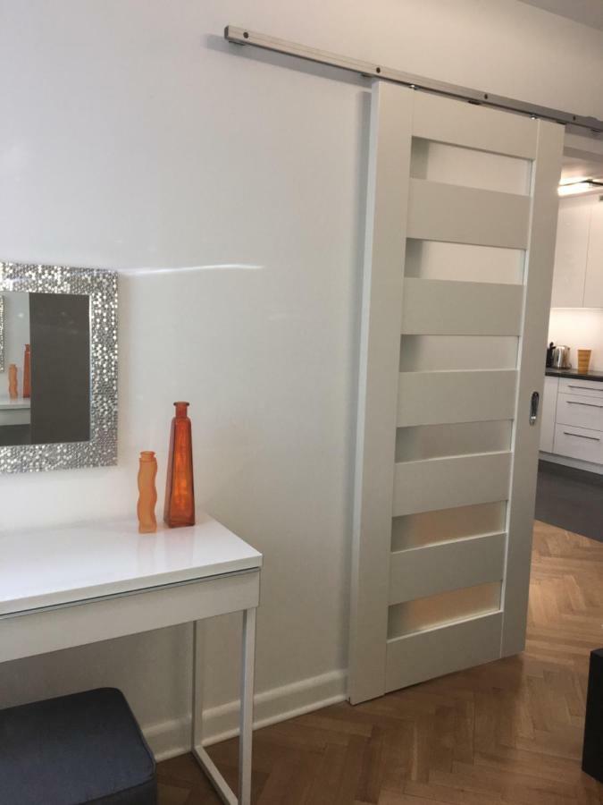 Apartament Emilia Apartment Warsawa Bagian luar foto